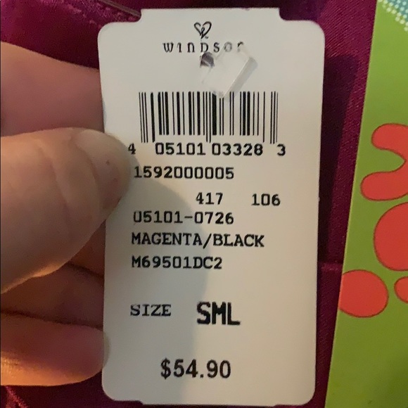 Magenta Windsor Dress - Picture 4 of 4